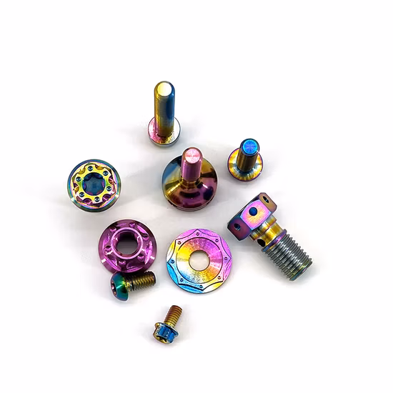 Juego de tuercas y pernos de tornillo de mecanizado CNC de fundición de aleación de titanio Inconel 625 M4 M2 de color anodizado